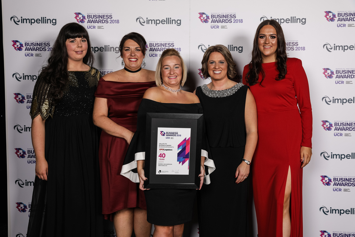 Russell Richardson receive a salute to business